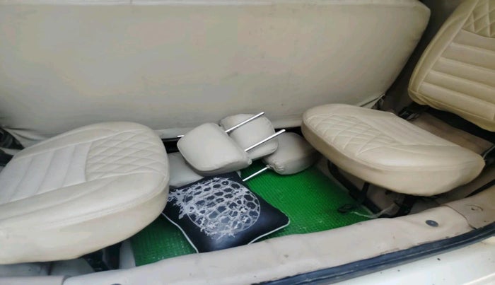 2017 Mahindra TUV300 T6, Diesel, Manual, 1,66,104 km, interior