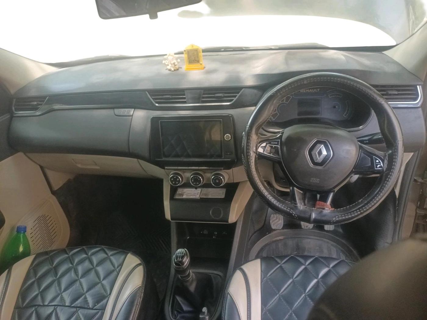 2021 Renault TRIBER RXT, CNG, Manual, 1,66,186 km, interior