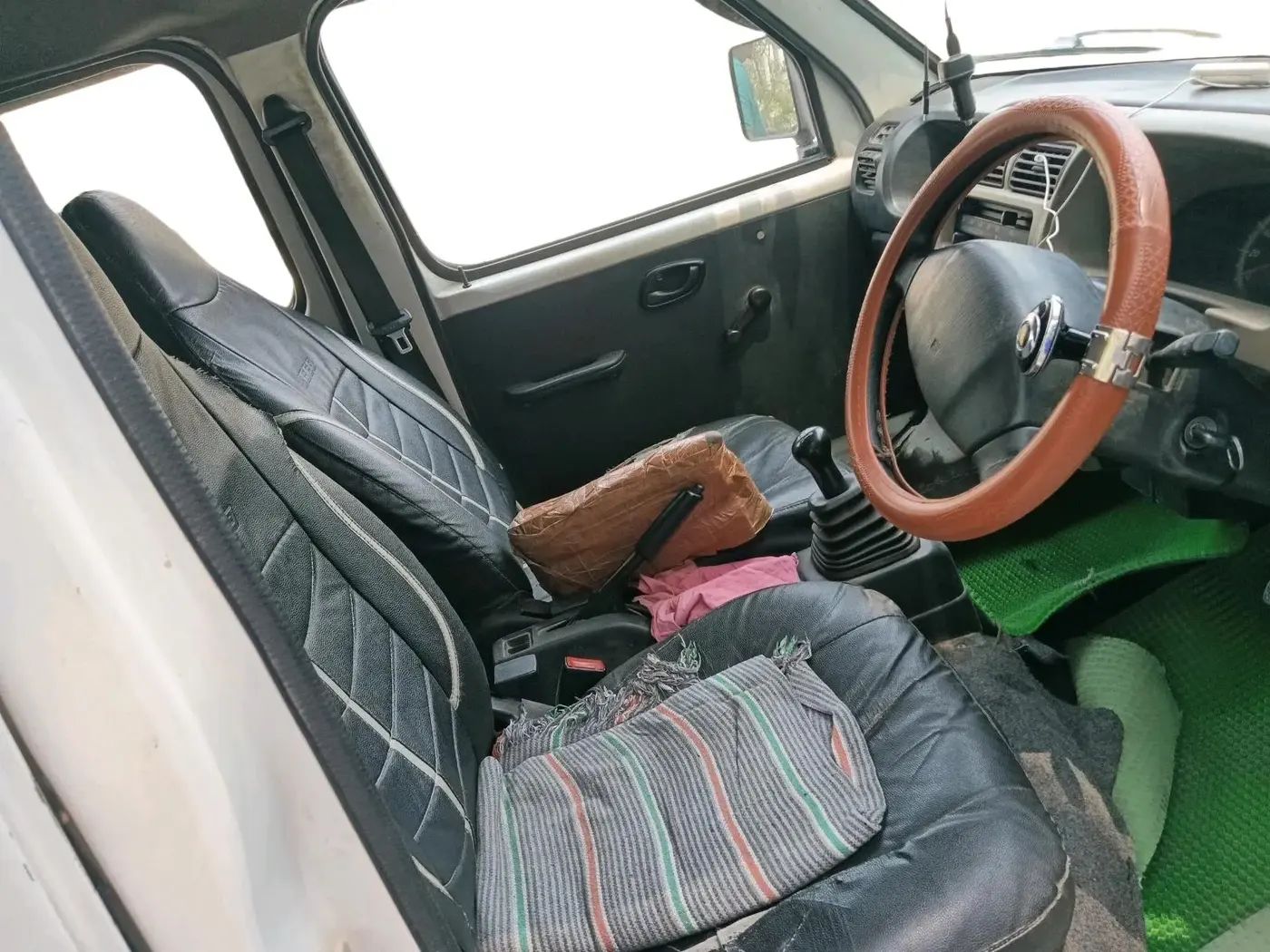 2018 Maruti Eeco 5 STR WITH A/C+HTR CNG, CNG, Manual, 1,46,473 km, interior