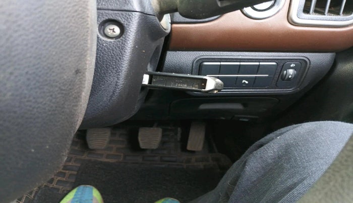 2024 Mahindra SCORPIO-N Z4 PETROL MT 7 STR, Petrol, Manual, 7,198 km, interior