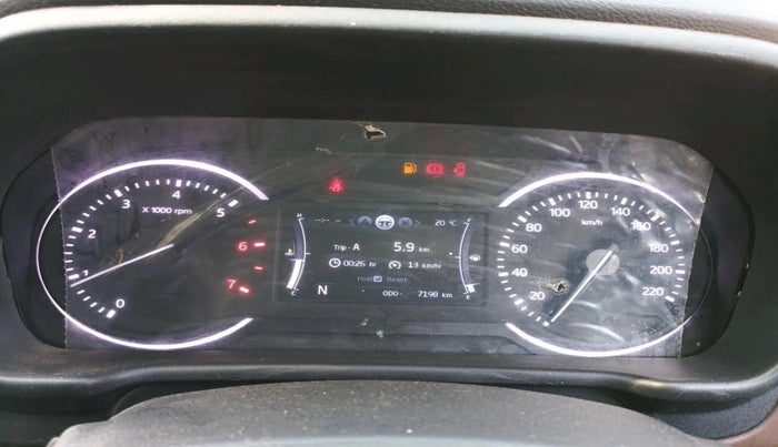 2024 Mahindra SCORPIO-N Z4 PETROL MT 7 STR, Petrol, Manual, 7,198 km, interior