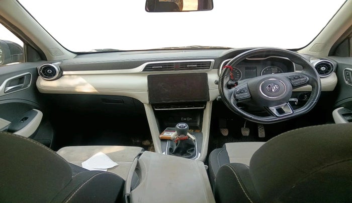 2023 MG ASTOR SUPER 1.5 MT, Petrol, Manual, 22,927 km, interior