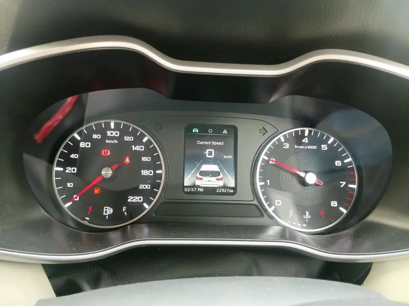 2023 MG ASTOR SUPER 1.5 MT, Petrol, Manual, 23,000 km, interior