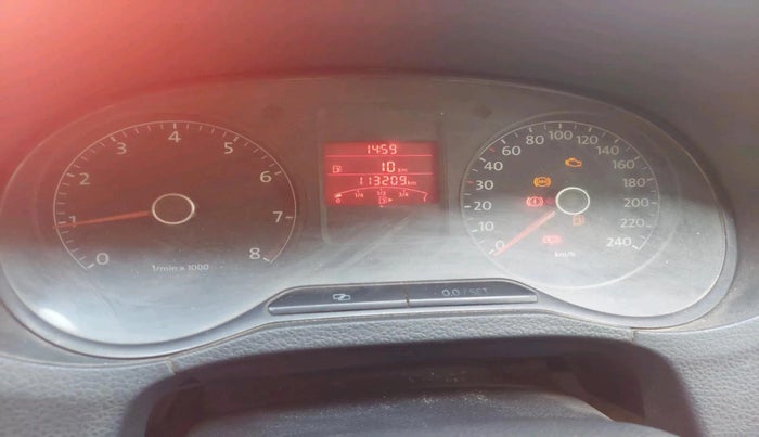 2011 Volkswagen Polo HIGHLINE1.2L, CNG, Manual, 1,13,209 km, interior