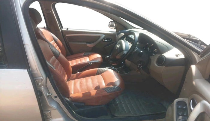 2016 Nissan Terrano XE (D), Diesel, Manual, 93,447 km, interior