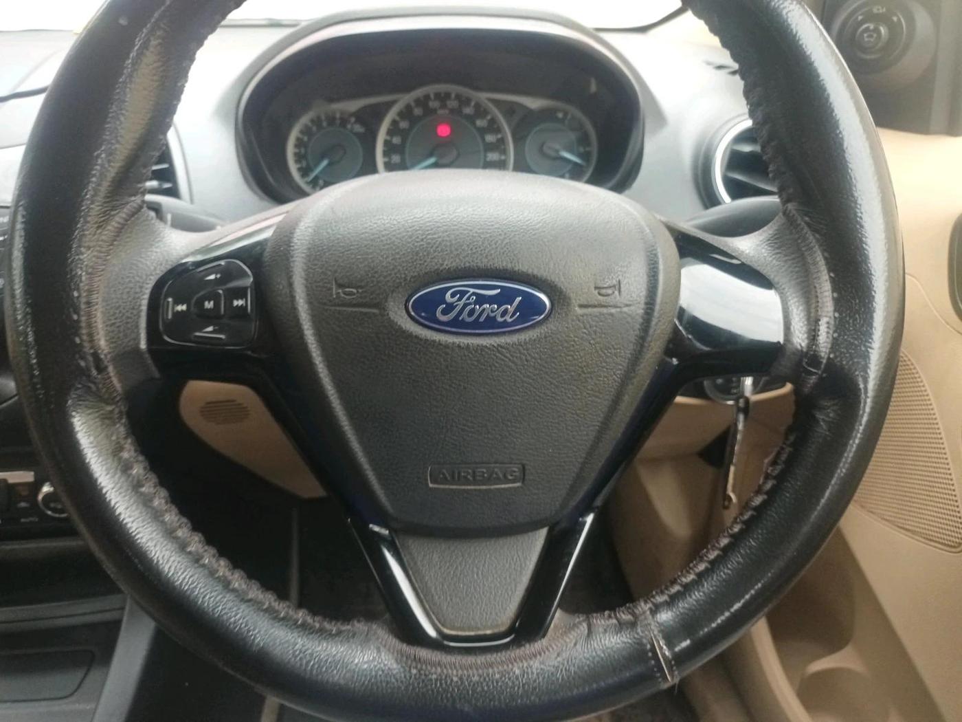 2017 Ford Figo Aspire TITANIUM 1.2 PETROL, Petrol, Manual, 66,464 km, interior