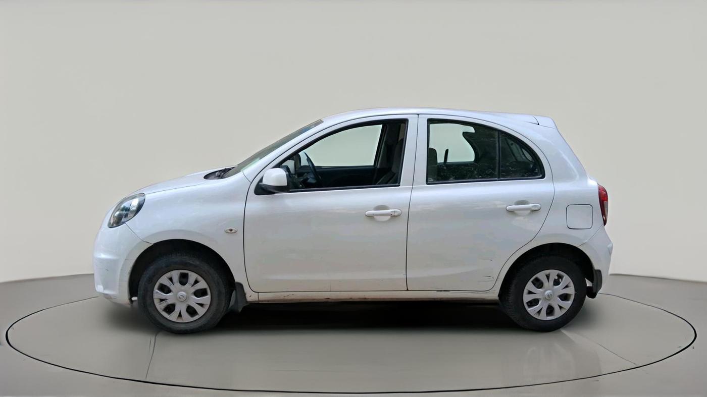 2015 Nissan Micra Active XV, Petrol, Manual, 61,938 km, exterior