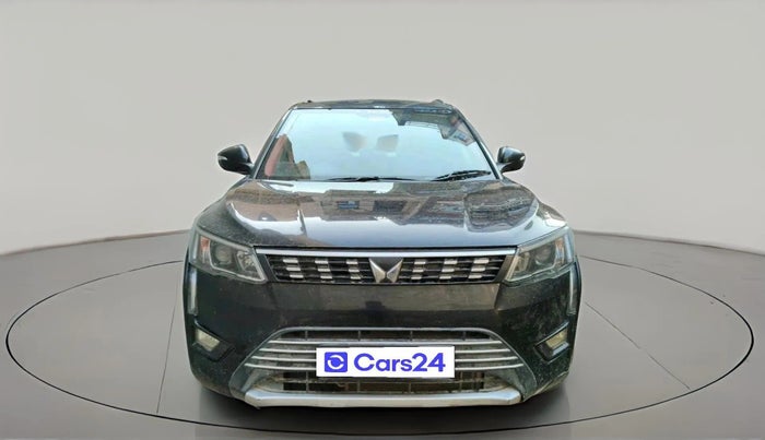 2023 Mahindra XUV300 W6 1.5 Diesel, Diesel, Manual, 30,116 km, exterior