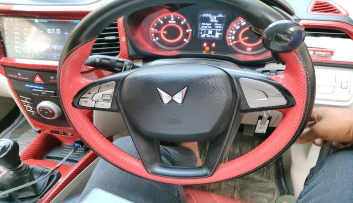 2023 Mahindra XUV300 W6 1.5 Diesel, Diesel, Manual, 30,116 km, interior