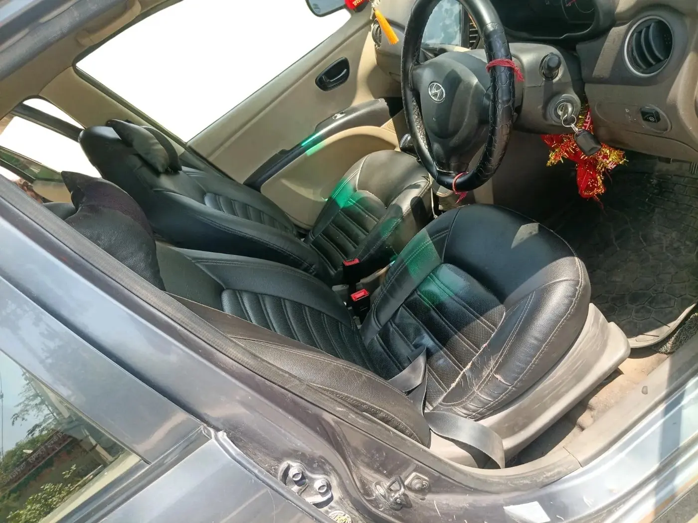 2014 Hyundai i10 SPORTZ 1.1, CNG, Manual, 1,26,073 km, interior