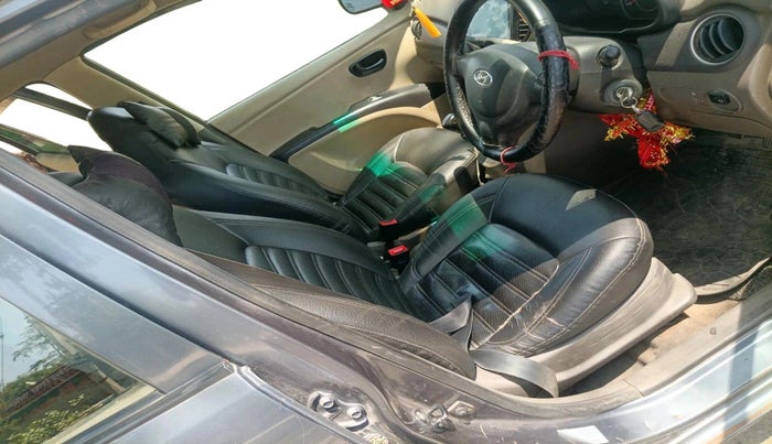 2014 Hyundai i10 SPORTZ 1.1, CNG, Manual, 1,26,073 km, interior