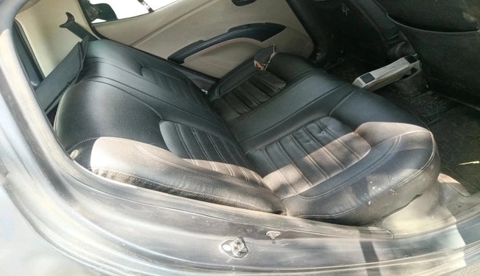 2014 Hyundai i10 SPORTZ 1.1, CNG, Manual, 1,26,073 km, interior