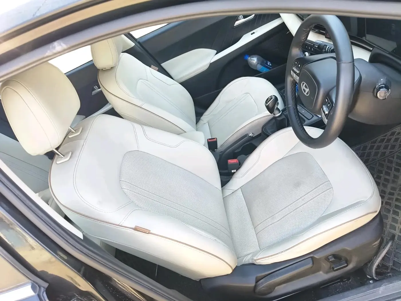 2023 Hyundai Verna SX (O) 1.5 MPI MT, Petrol, Manual, 40,585 km, interior