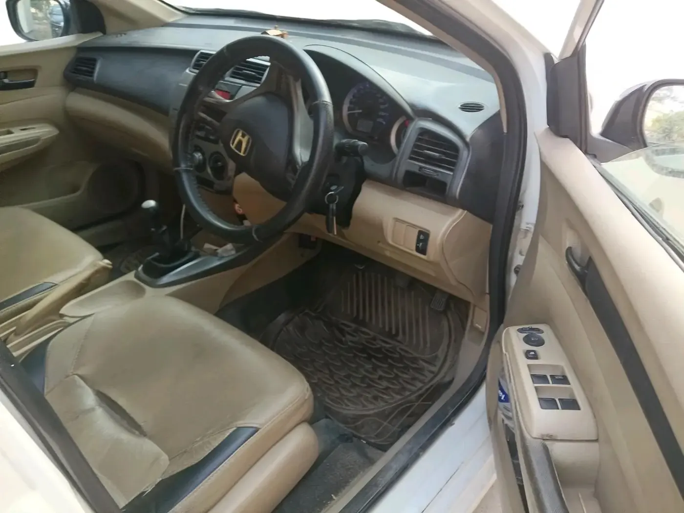 2012 Honda City 1.5L I-VTEC E MT, Petrol, Manual, 98,836 km, interior
