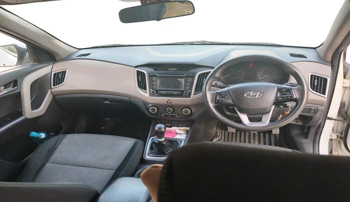 2016 Hyundai Creta BASE 1.6 PETROL, Petrol, Manual, 1,09,885 km, interior