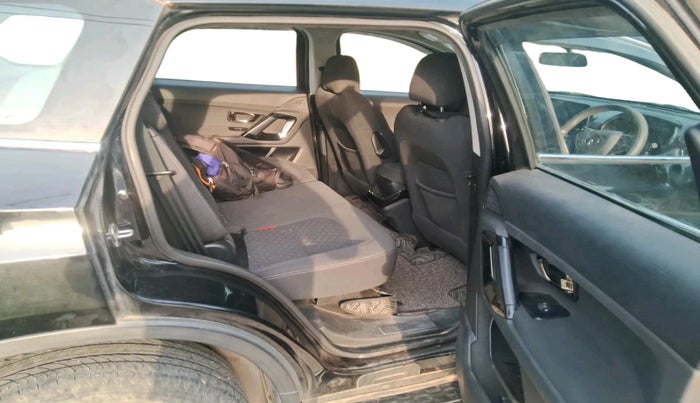 2022 Tata Safari XT PLUS, Diesel, Manual, 59,757 km, interior