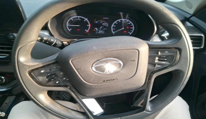 2022 Tata Safari XT PLUS, Diesel, Manual, 59,757 km, interior
