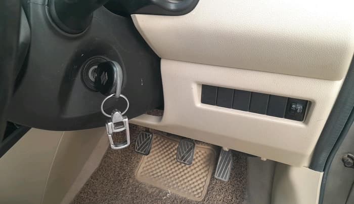 2018 Maruti Dzire VXI, Petrol, Manual, 83,692 km, interior