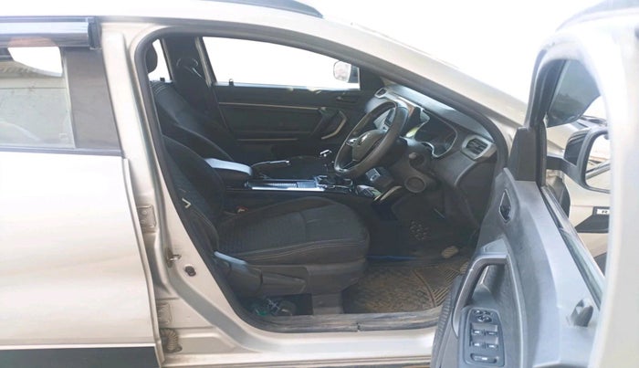 2021 Renault Kiger RXZ MT, Petrol, Manual, 51,398 km, interior