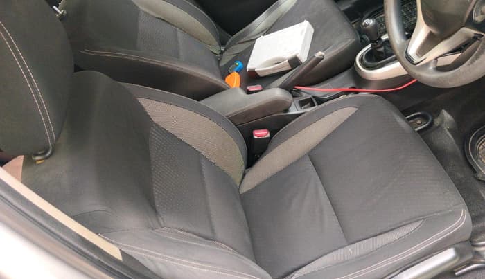 2017 Honda WR-V 1.5L I-DTEC VX MT, Diesel, Manual, 1,19,632 km, interior