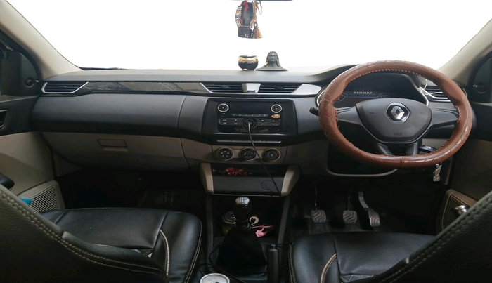 2021 Renault TRIBER RXL MT, Petrol, Manual, 78,065 km, interior