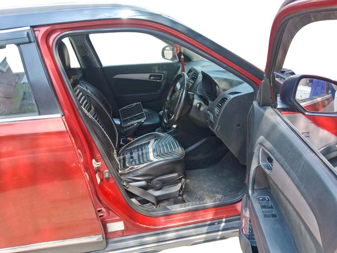 2016 Maruti Vitara Brezza ZDI PLUS DUAL TONE, Diesel, Manual, 2,52,061 km, interior