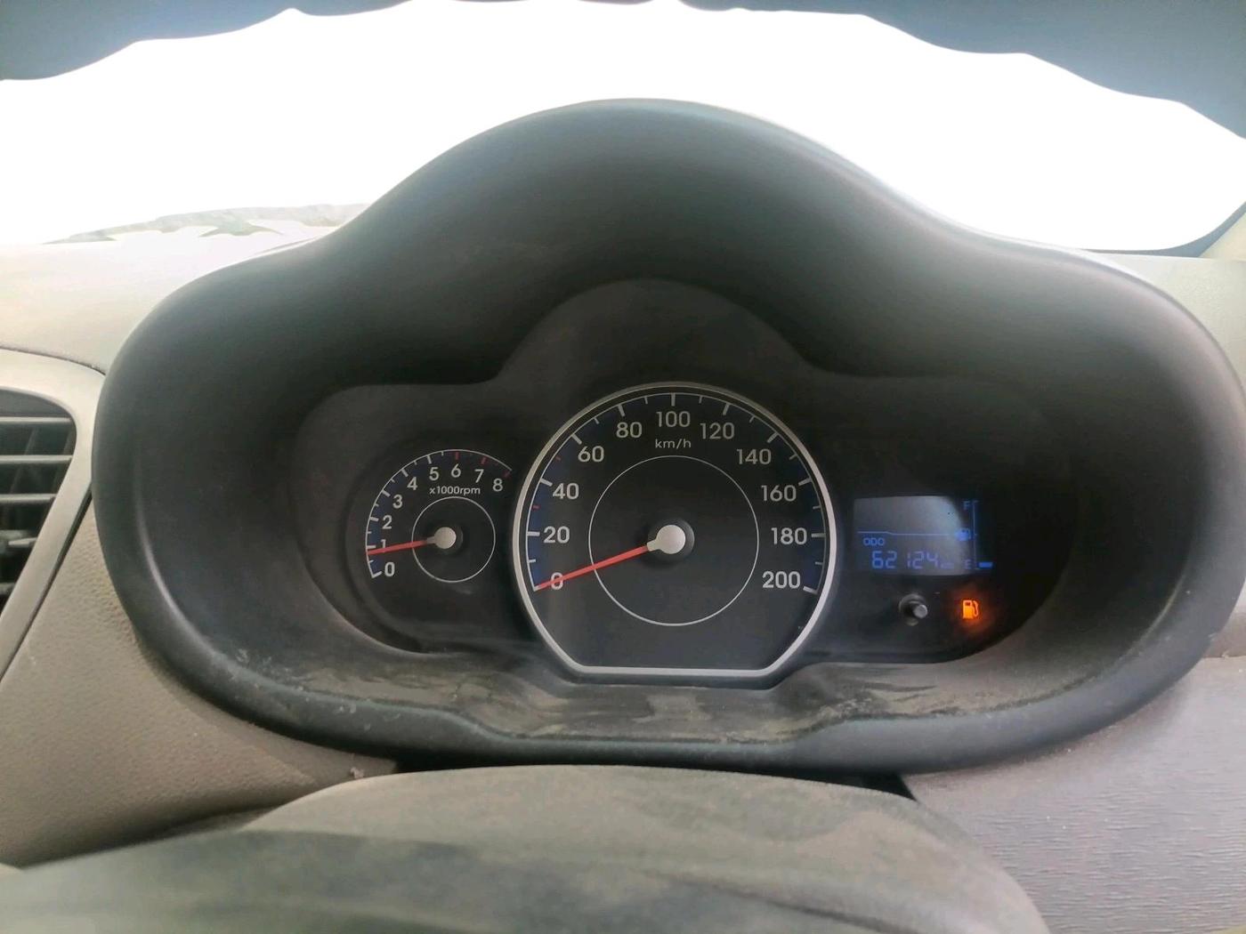 2012 Hyundai i10 MAGNA 1.1, Petrol, Manual, 62,124 km, interior