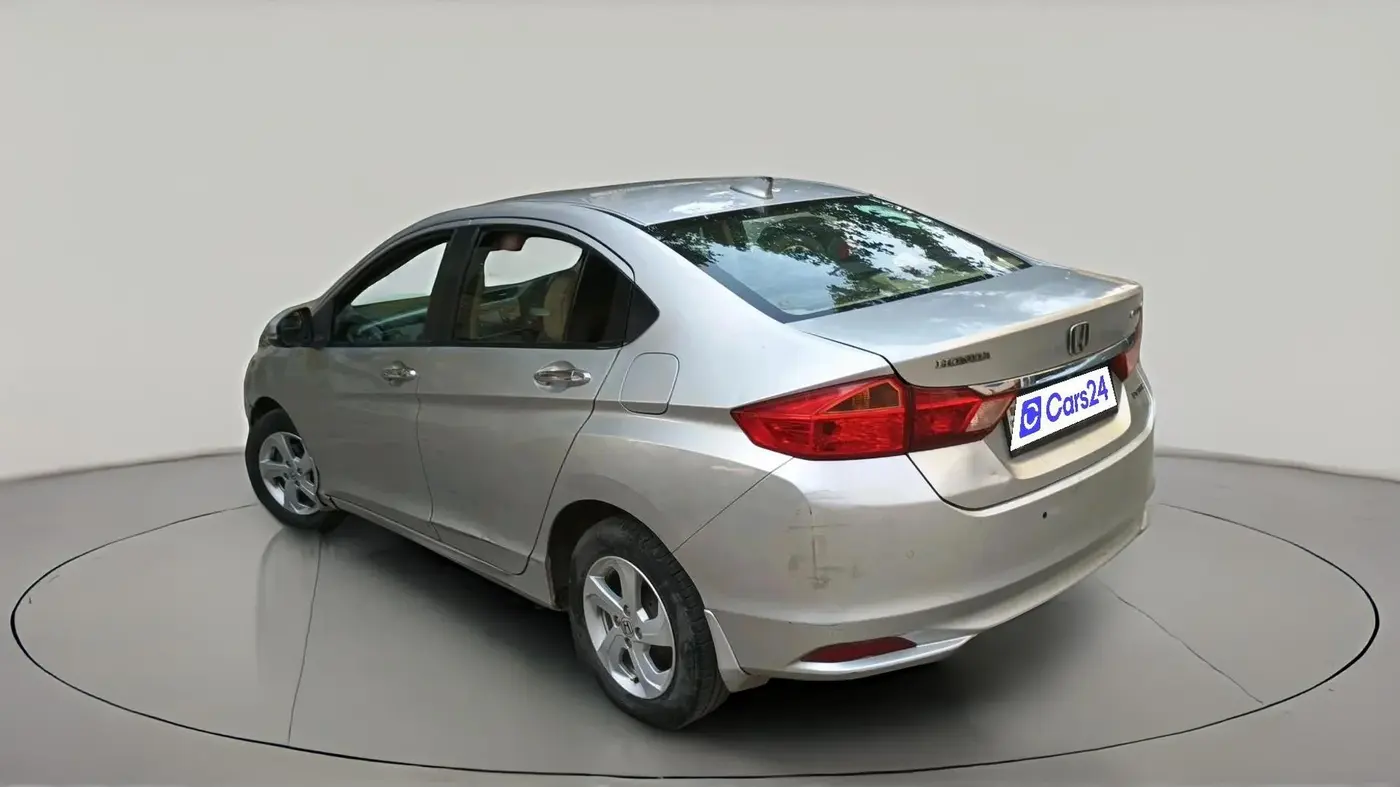 2015 Honda City 1.5L I-VTEC VX CVT, CNG, Automatic, 1,55,585 km, exterior