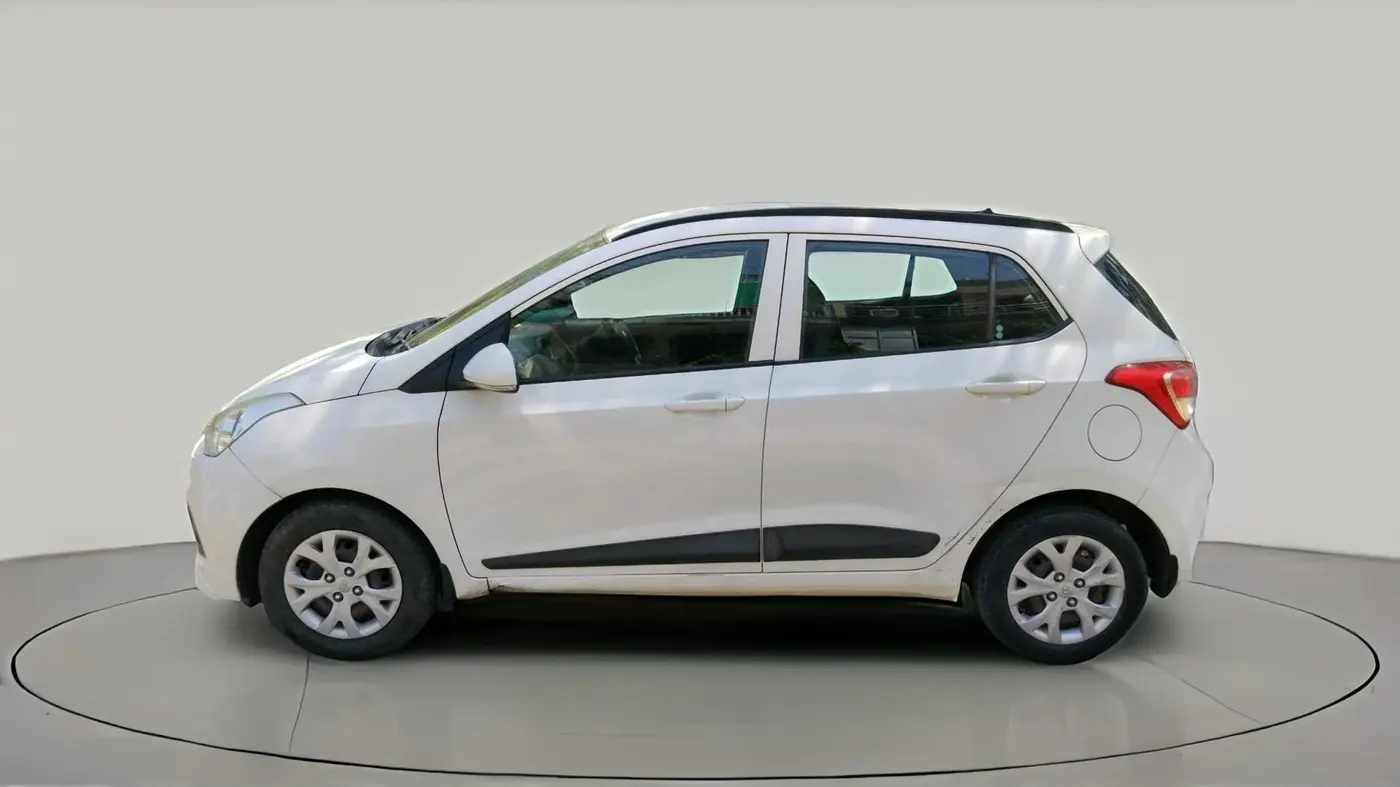 2016 Hyundai Grand i10 SPORTZ 1.2 KAPPA VTVT, Petrol, Manual, 52,924 km, exterior