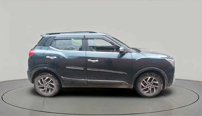 2023 Mahindra XUV300 W8 (O) 1.2 PETROL AMT, Petrol, Automatic, 53,116 km, exterior