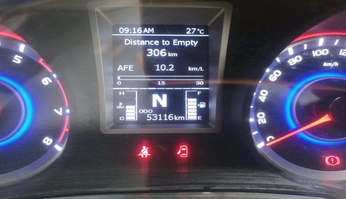 2023 Mahindra XUV300 W8 (O) 1.2 PETROL AMT, Petrol, Automatic, 53,116 km, interior