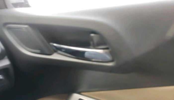 2016 Honda City 1.5L I-VTEC V MT, Petrol, Manual, 1,02,429 km, interior