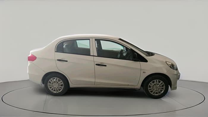 2015 Honda Amaze 1.2L I-VTEC E, CNG, Manual, 1,24,304 km, exterior