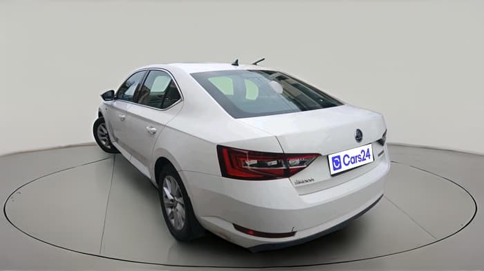 2016 Skoda Superb L&K 1.8 TSI AT, Petrol, Automatic, 70,736 km, exterior