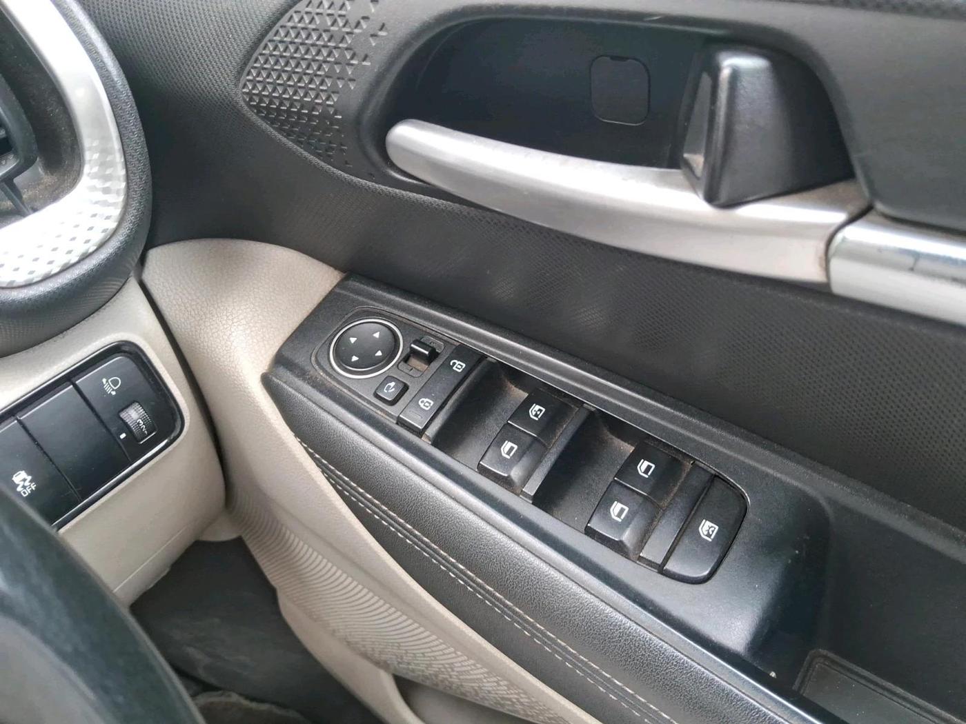 2021 KIA SONET HTX 1.5 AT, Diesel, Automatic, 1,03,789 km, interior