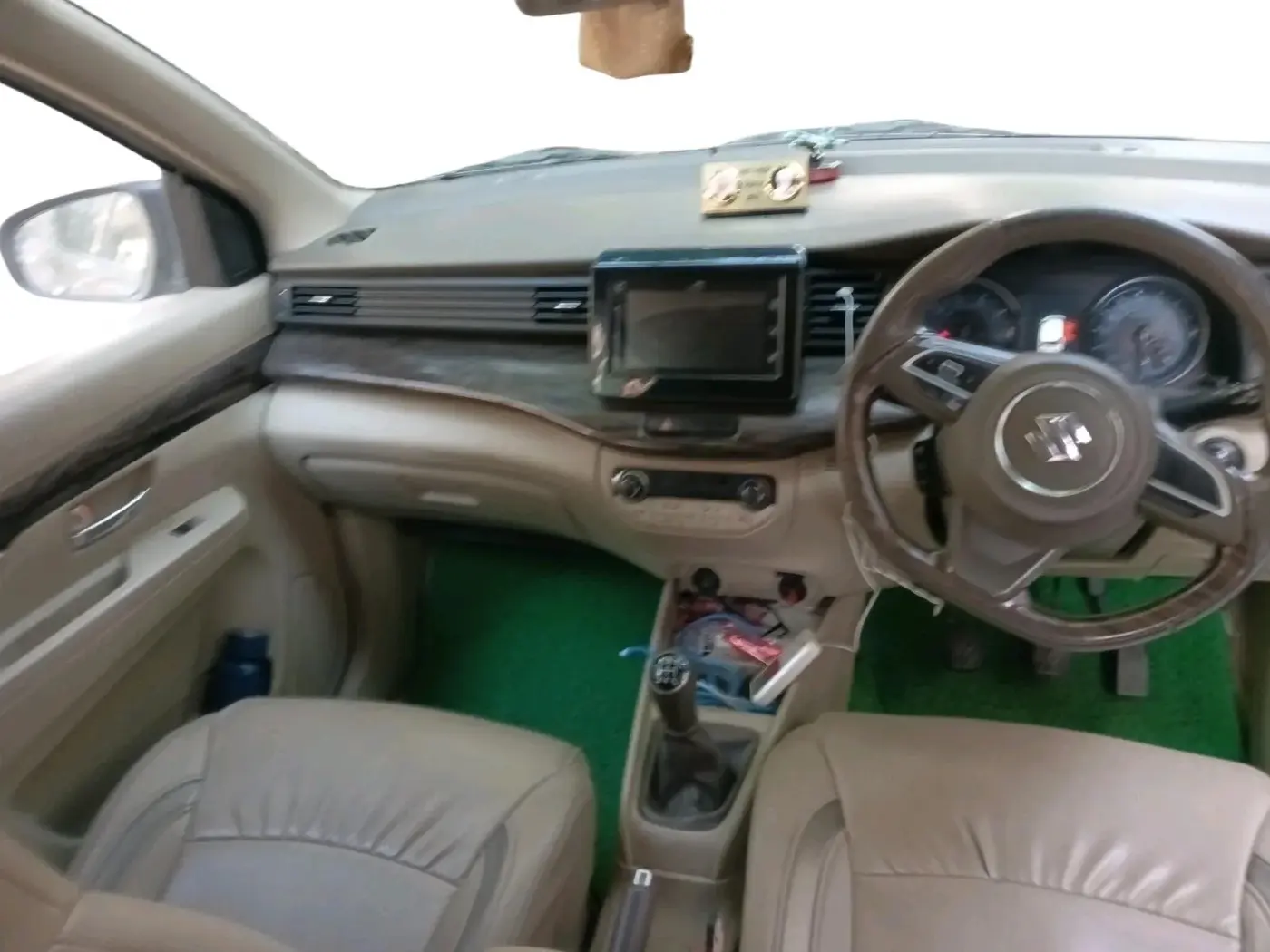 2019 Maruti Ertiga ZXI+ SHVS, Petrol, Manual, 82,107 km, interior