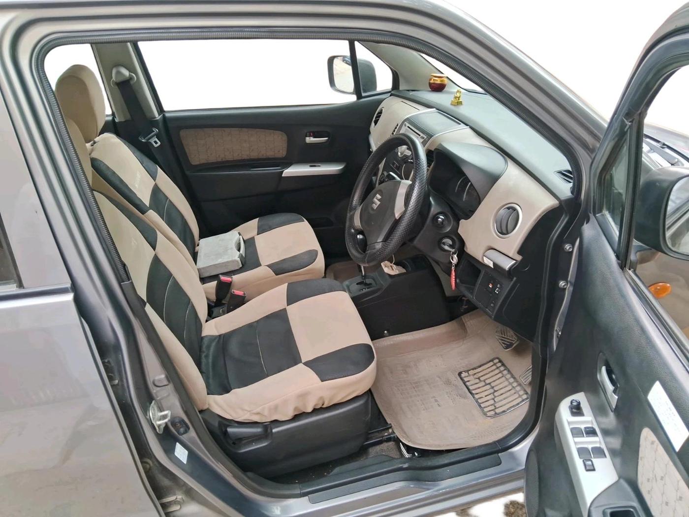 2016 Maruti Wagon R 1.0 VXI AMT, Petrol, Automatic, 1,19,970 km, interior