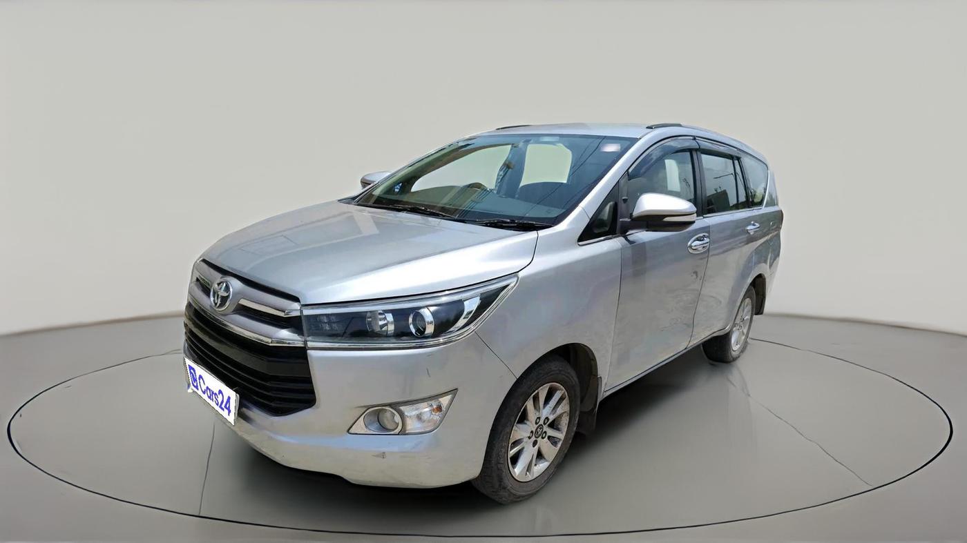 2017 Toyota Innova Crysta 2.8 ZX AT 7 STR, Diesel, Automatic, 2,22,817 km, exterior