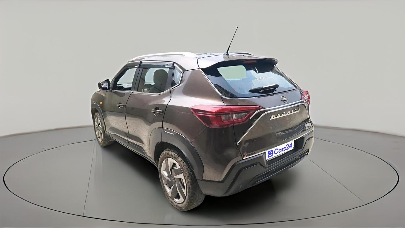 2022 Nissan MAGNITE XE, CNG, Manual, 67,572 km, exterior