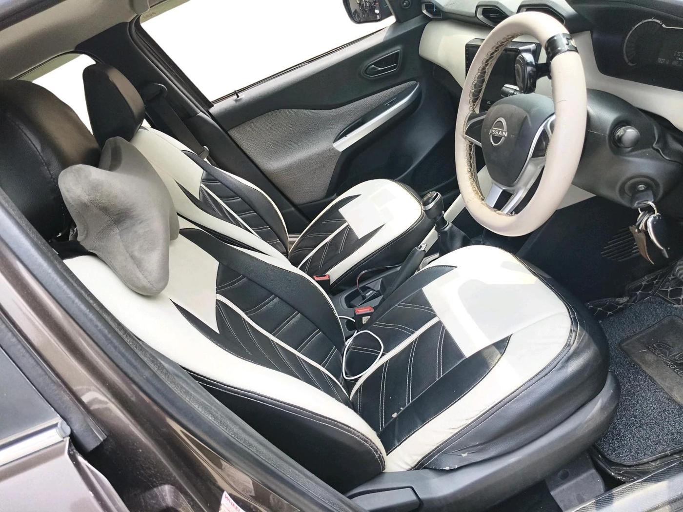 2022 Nissan MAGNITE XE, CNG, Manual, 67,572 km, interior