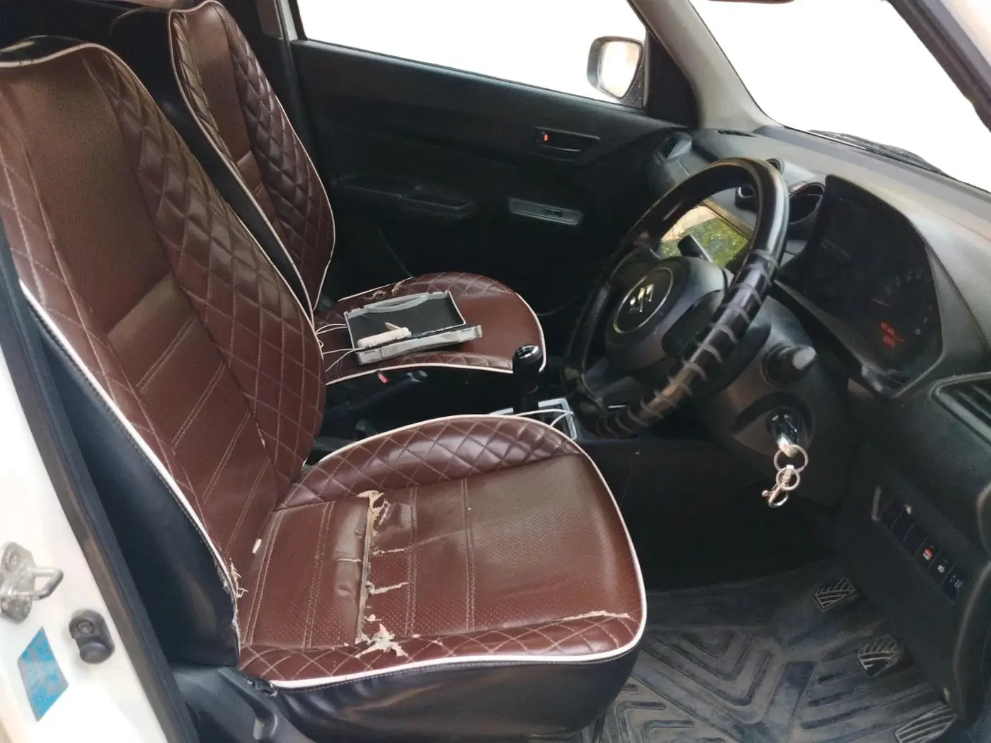 2019 Maruti Swift LXI, Petrol, Manual, 82,974 km, interior