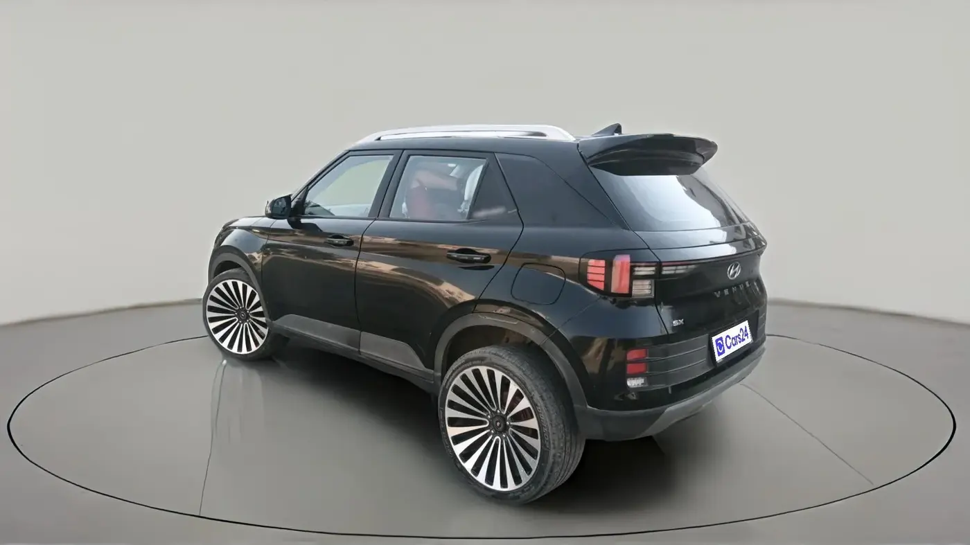 2023 Hyundai VENUE SX 1.2 PETROL, Petrol, Manual, 28,700 km, exterior