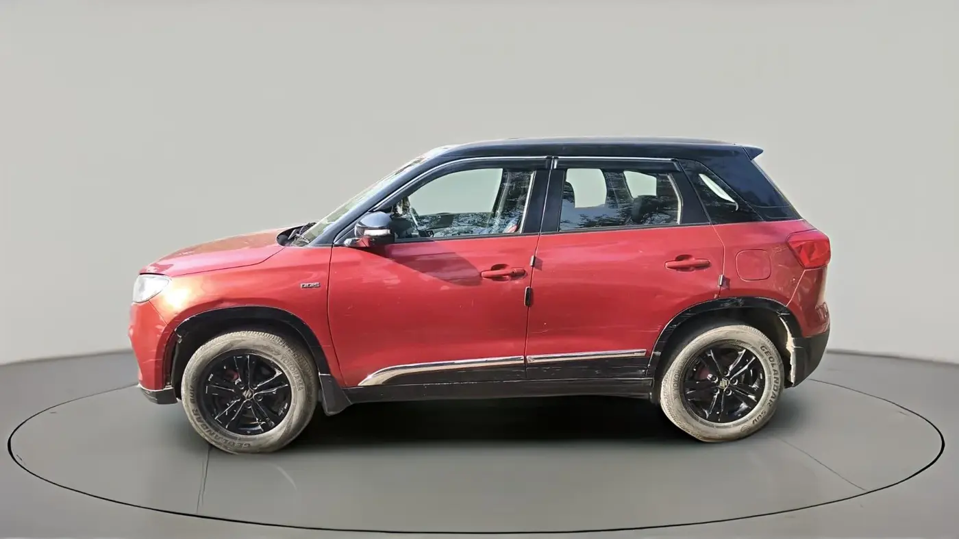 2019 Maruti Vitara Brezza ZDI PLUS AT DUAL TONE, Diesel, Automatic, 1,39,735 km, exterior