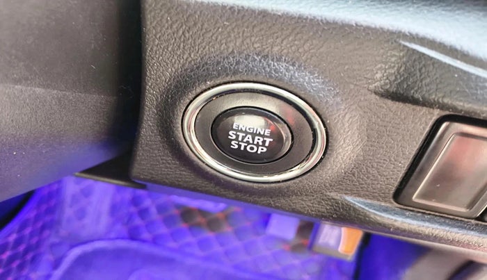 2019 Maruti Vitara Brezza ZDI PLUS AT DUAL TONE, Diesel, Automatic, 1,39,735 km, interior