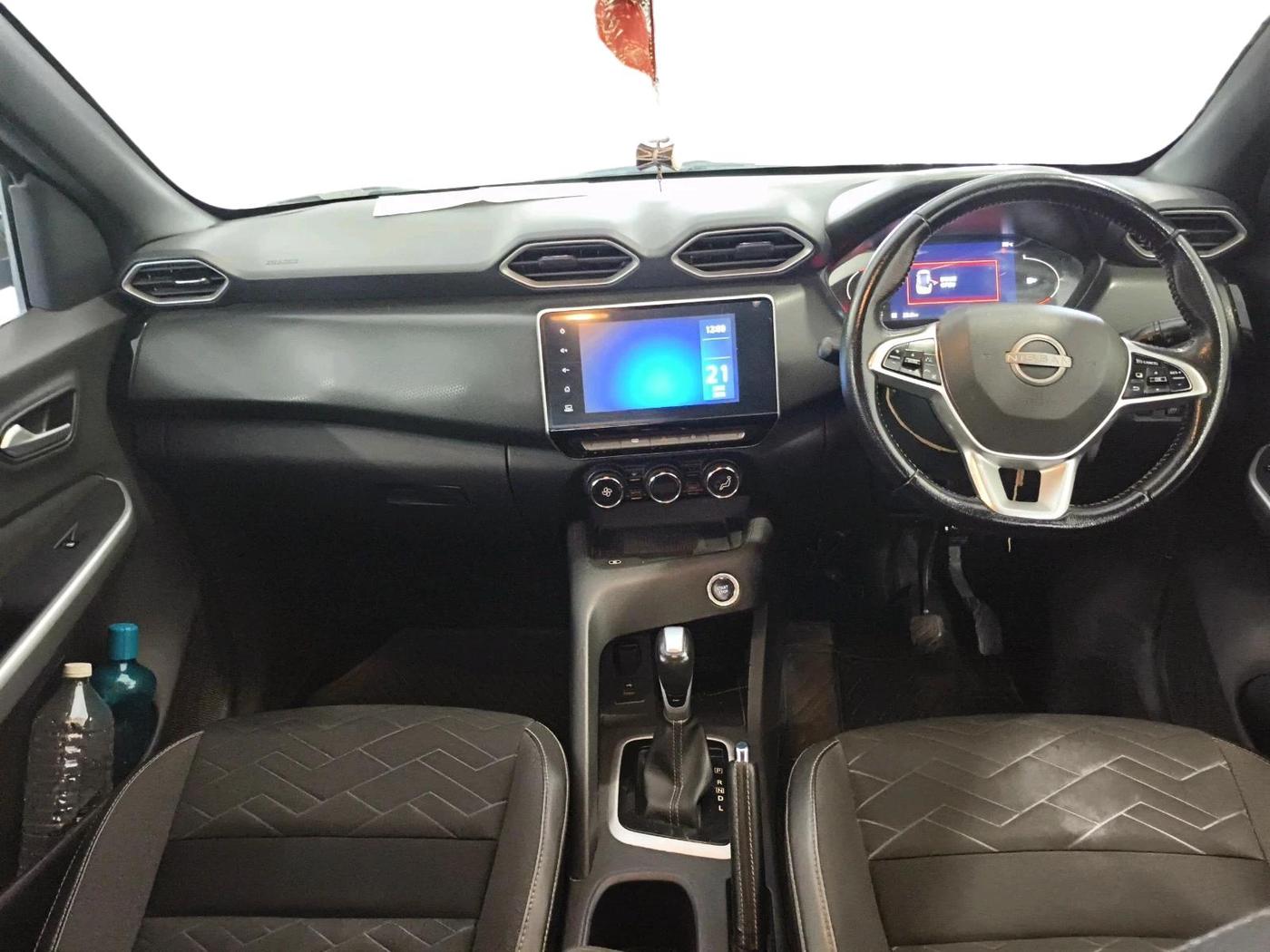2023 Nissan MAGNITE XV PREMIUM TURBO CVT, Petrol, Automatic, 45,620 km, interior