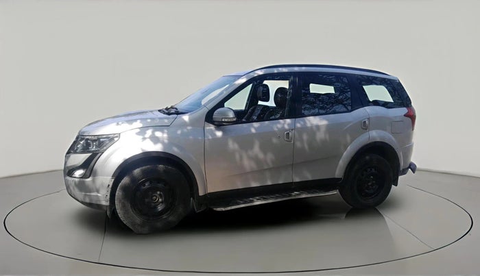 2021 Mahindra XUV500 W7, Diesel, Manual, 92,869 km, exterior