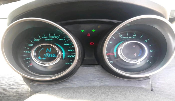 2021 Mahindra XUV500 W7, Diesel, Manual, 92,869 km, interior