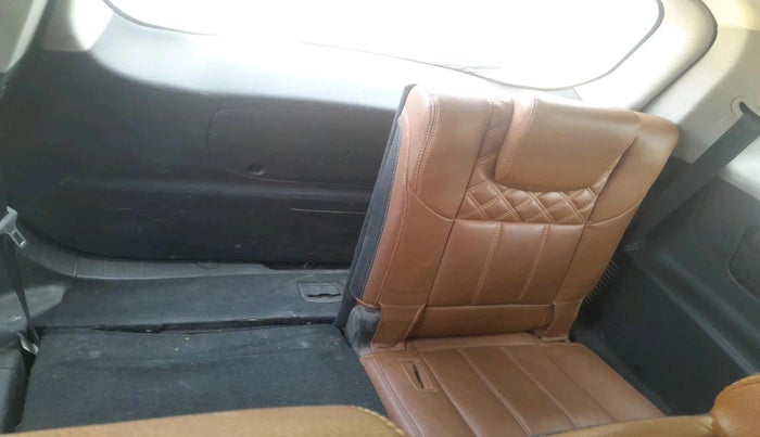 2021 Mahindra XUV500 W7, Diesel, Manual, 92,869 km, interior