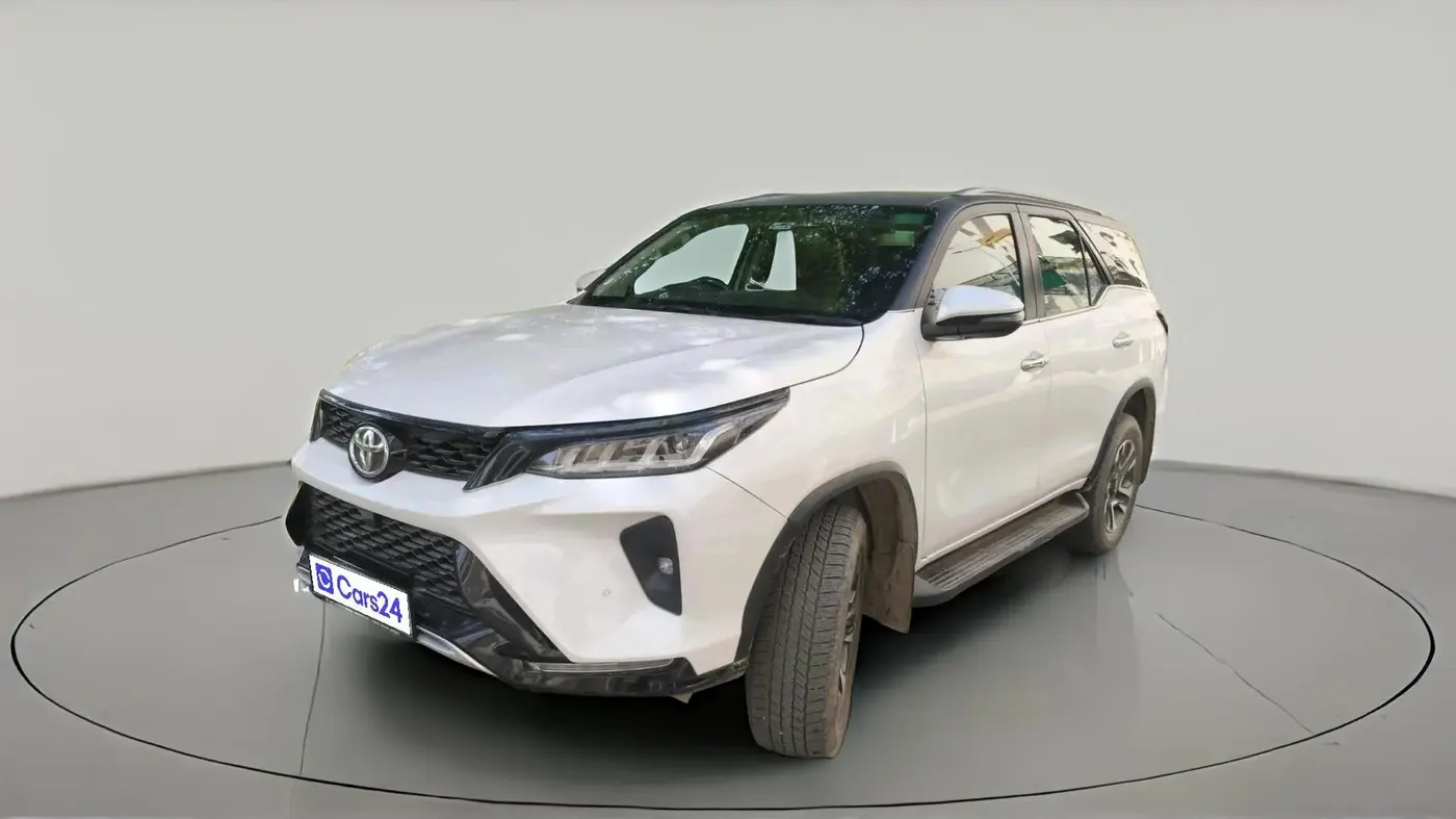 2024 Toyota Fortuner 4X2 AT 2.8 LEGENDER, Diesel, Automatic, 32,276 km, exterior
