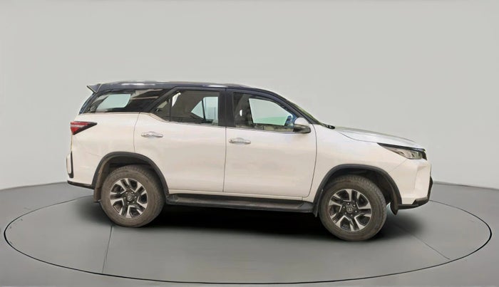 2024 Toyota Fortuner 4X2 AT 2.8 LEGENDER, Diesel, Automatic, 32,276 km, exterior